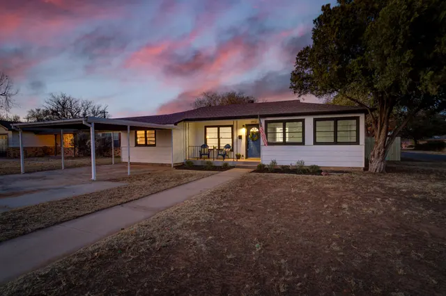 Photo 3 — 2802 39th Street, Lubbock, TX 79413