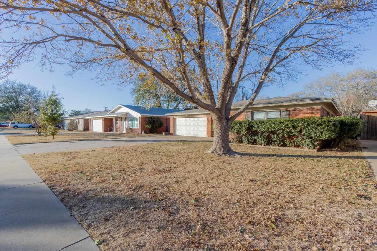 Photo 2 — 4404 49th Street, Lubbock, TX 79414