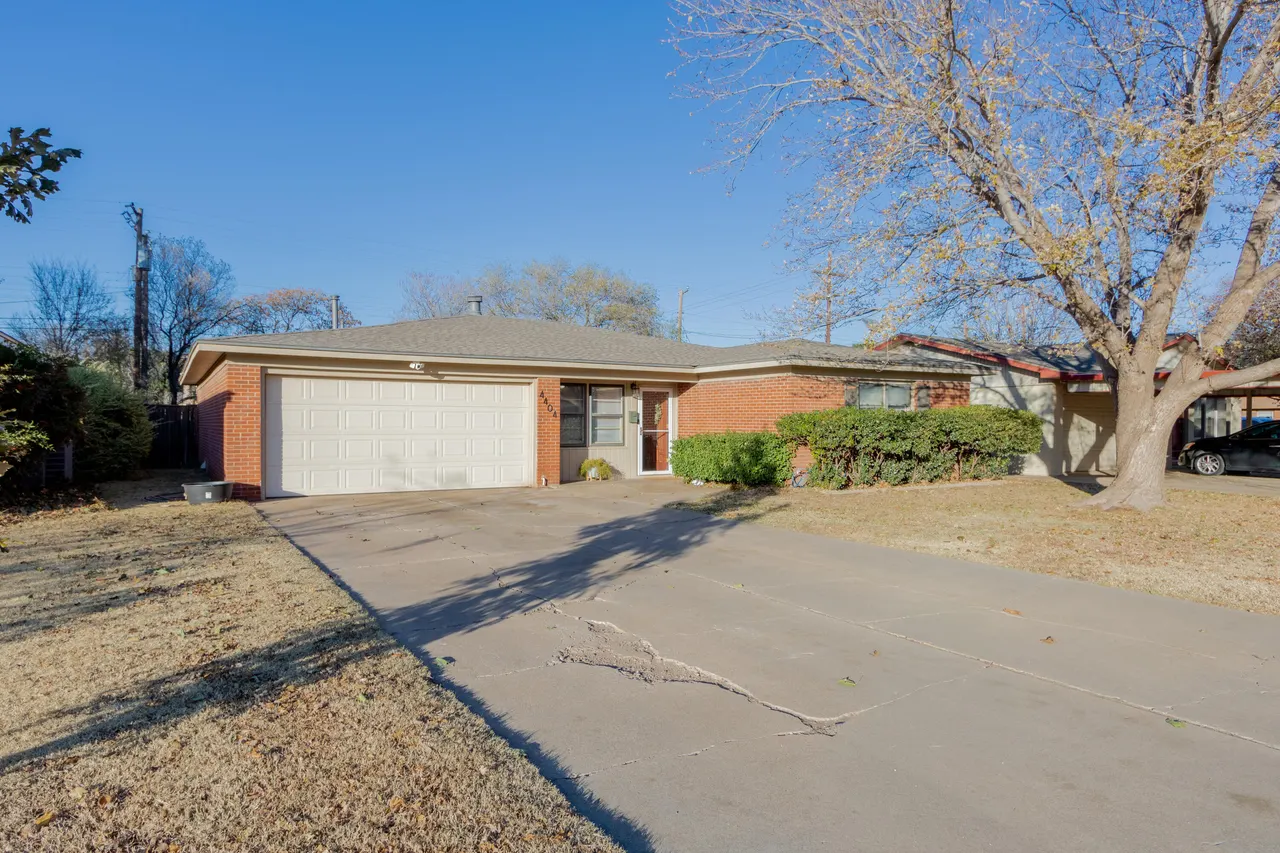 Photo 3 — 4404 49th Street, Lubbock, TX 79414