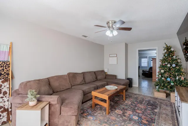 Photo 5 — 4404 49th Street, Lubbock, TX 79414
