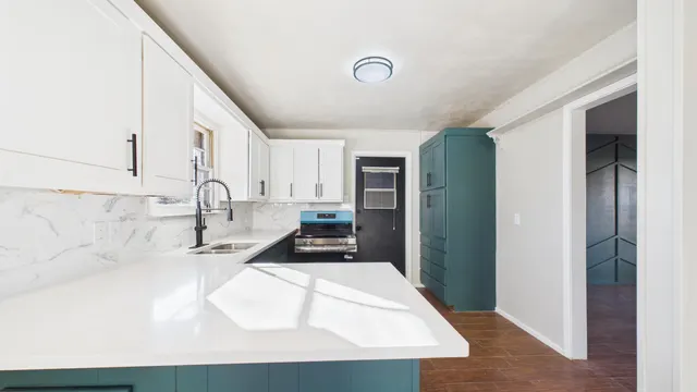Photo 3 — 2013 69th Street, Lubbock, TX 79412
