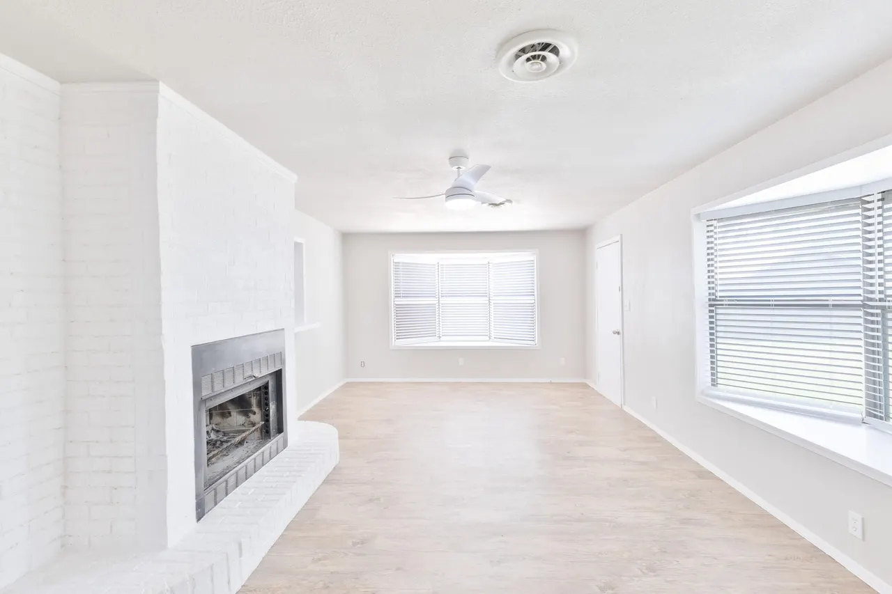 Photo 12 — 3417 52nd Street, Lubbock, TX 79413