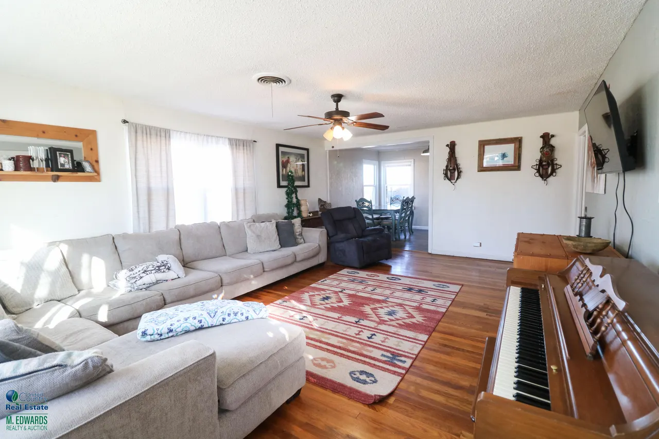 Photo 5 — 507 Boesen Street, Sudan, TX 79371