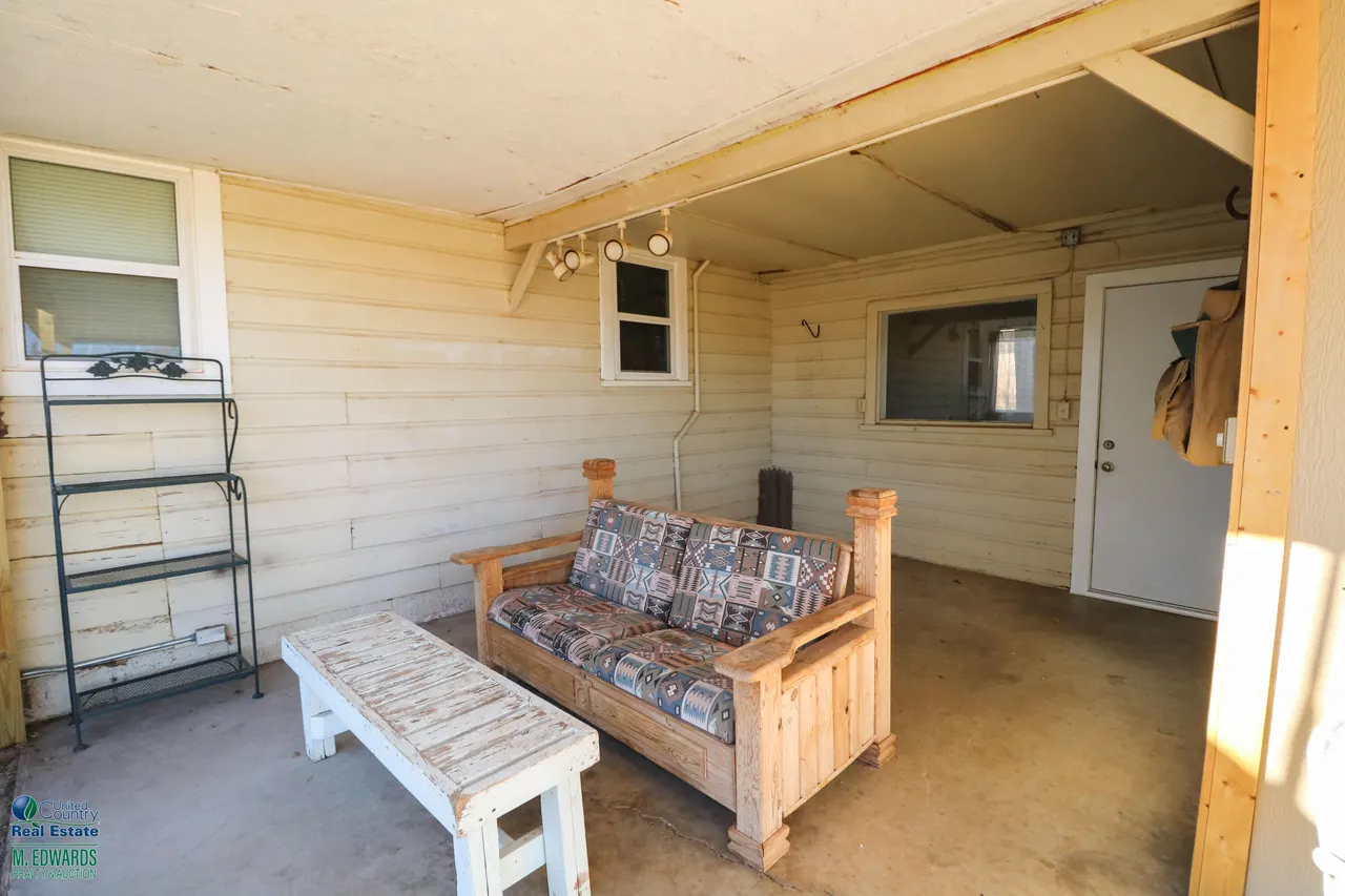 Photo 21 — 507 Boesen Street, Sudan, TX 79371