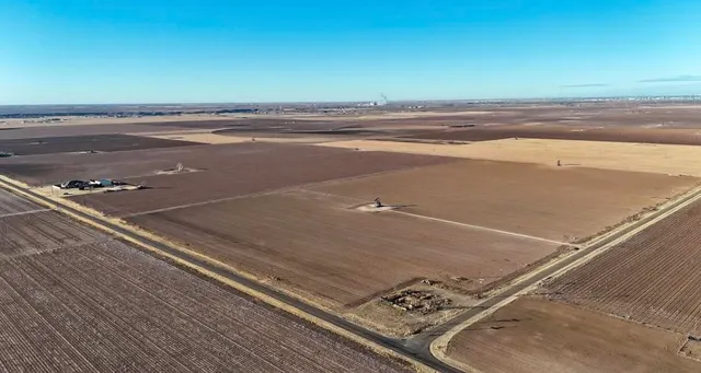 Photo 2 — 8122 E C R 6710, Lubbock, TX 79403