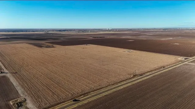 Photo 4 — 8122 E C R 6710, Lubbock, TX 79403