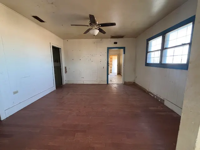 Photo 6 — 311 11th Street, Ralls, TX 79357