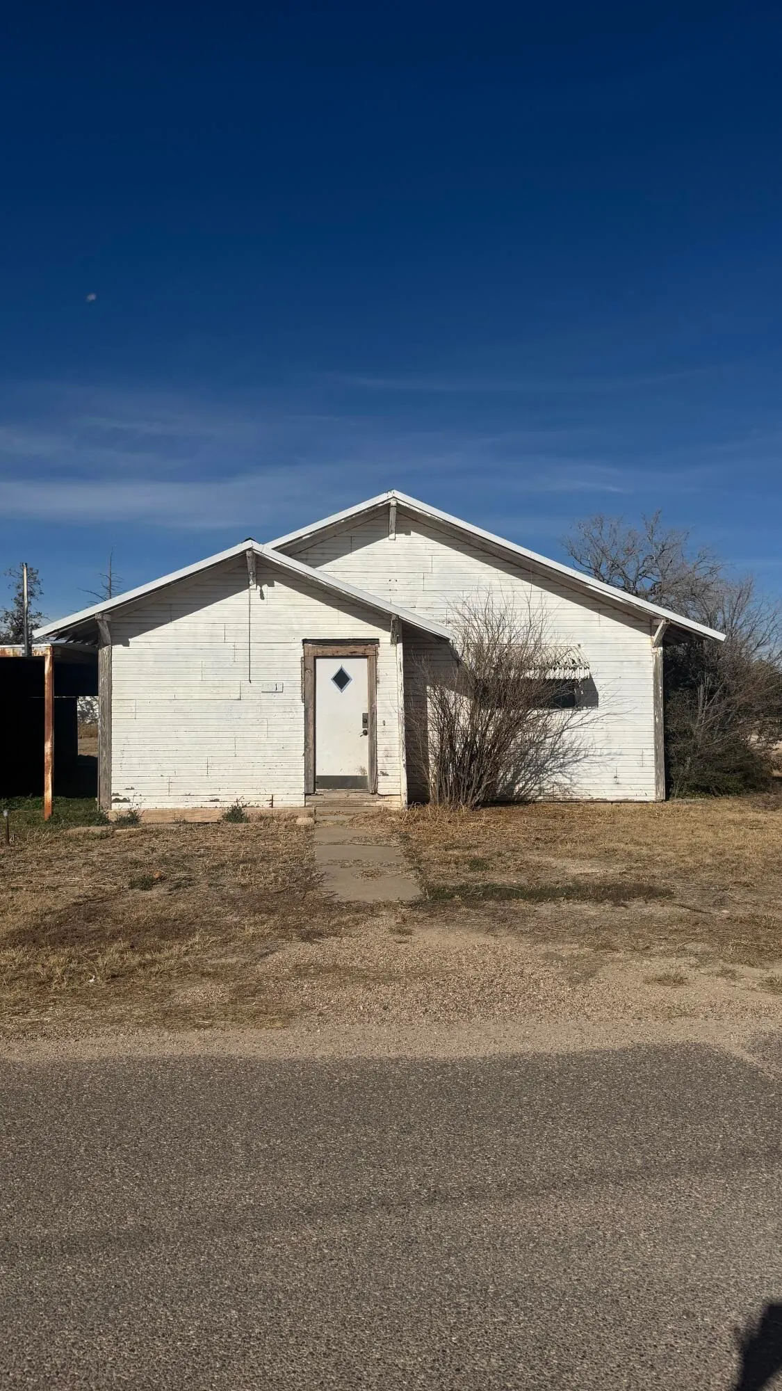 Photo 2 — 311 11th Street, Ralls, TX 79357