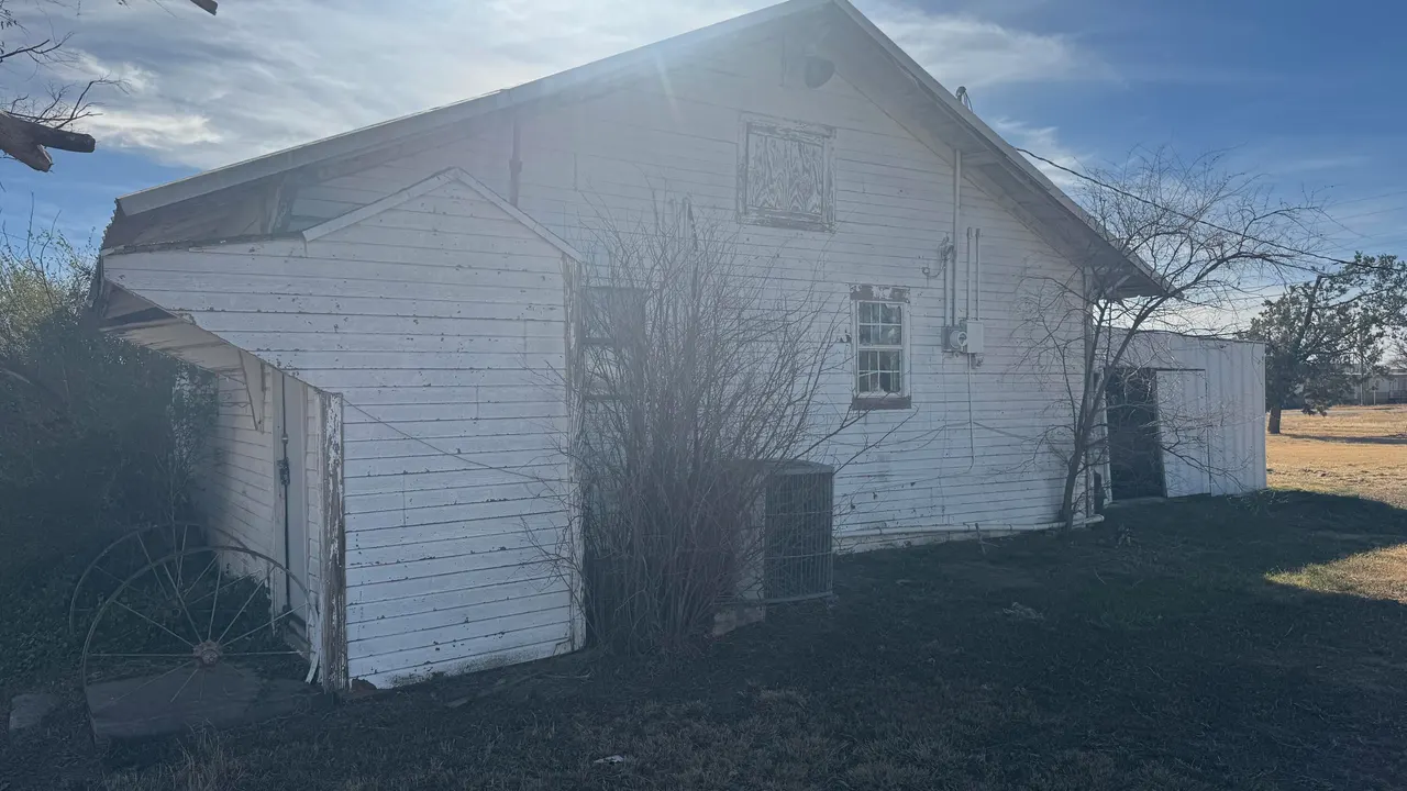 Photo 17 — 311 11th Street, Ralls, TX 79357