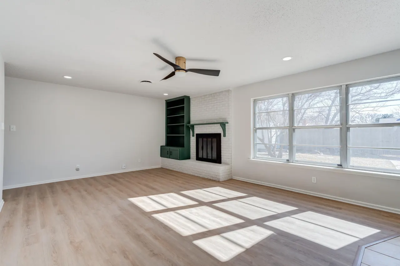 Photo 5 — 5433 42nd Street, Lubbock, TX 79414