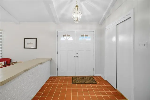 Photo 4 — 1911 33rd Street, Lubbock, TX 79411