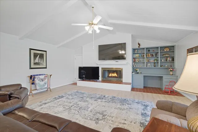 Photo 5 — 1911 33rd Street, Lubbock, TX 79411