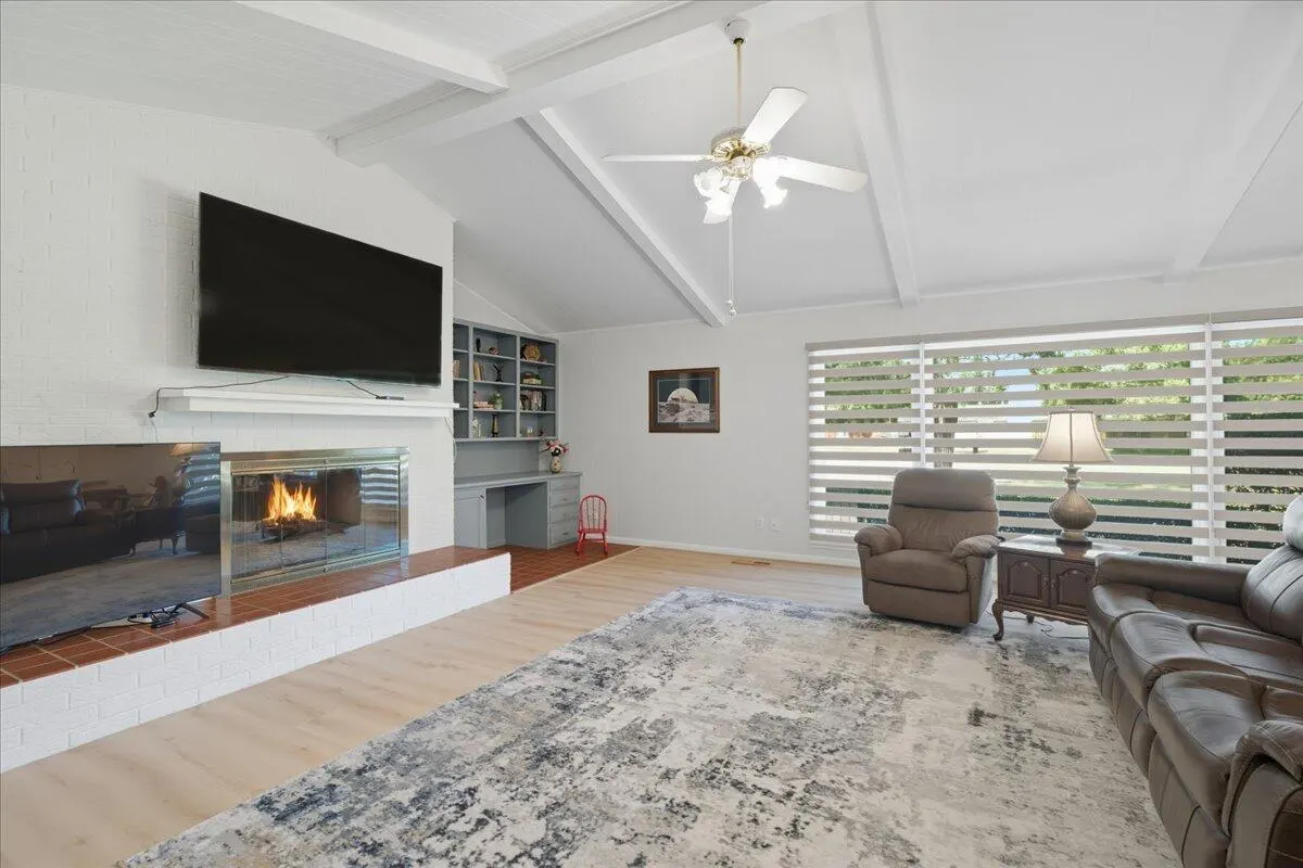 Photo 8 — 1911 33rd Street, Lubbock, TX 79411