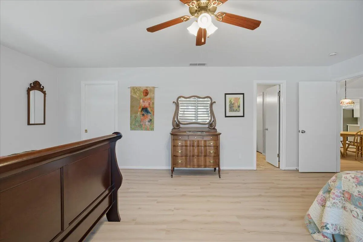 Photo 13 — 1911 33rd Street, Lubbock, TX 79411