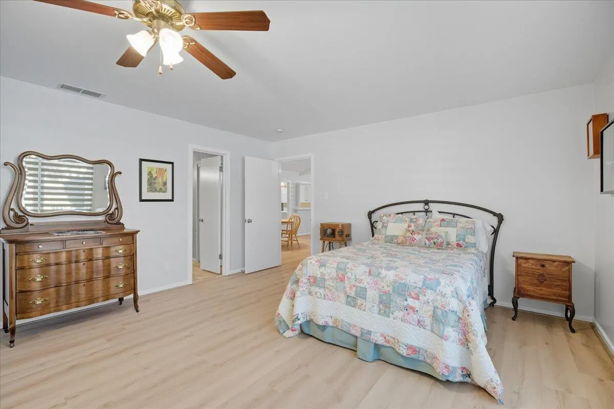 Photo 14 — 1911 33rd Street, Lubbock, TX 79411