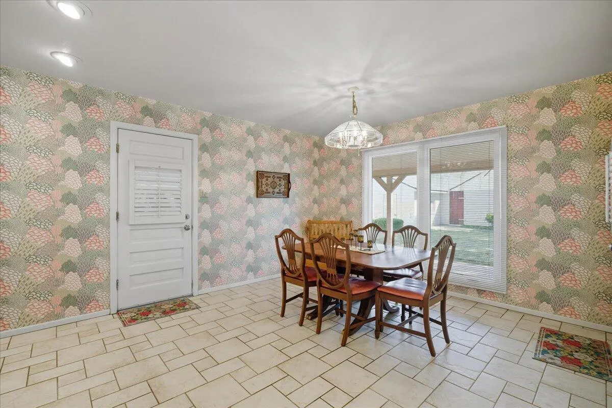 Photo 21 — 1911 33rd Street, Lubbock, TX 79411