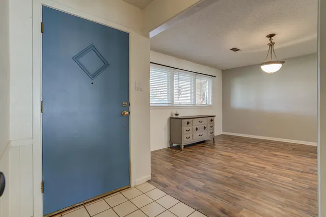 Photo 4 — 2120 53rd St, Lubbock, TX 79412