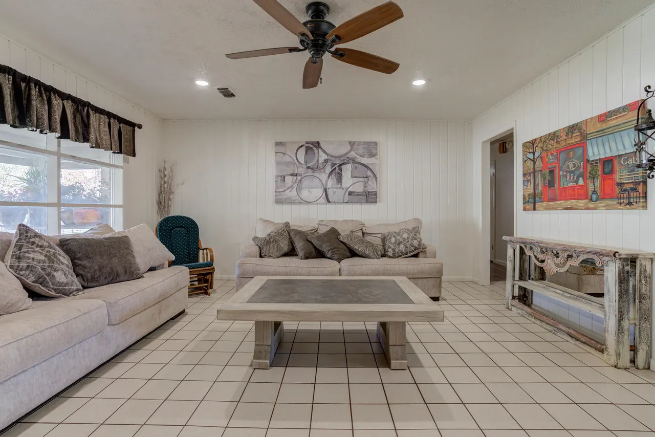 Photo 7 — 2120 53rd St, Lubbock, TX 79412