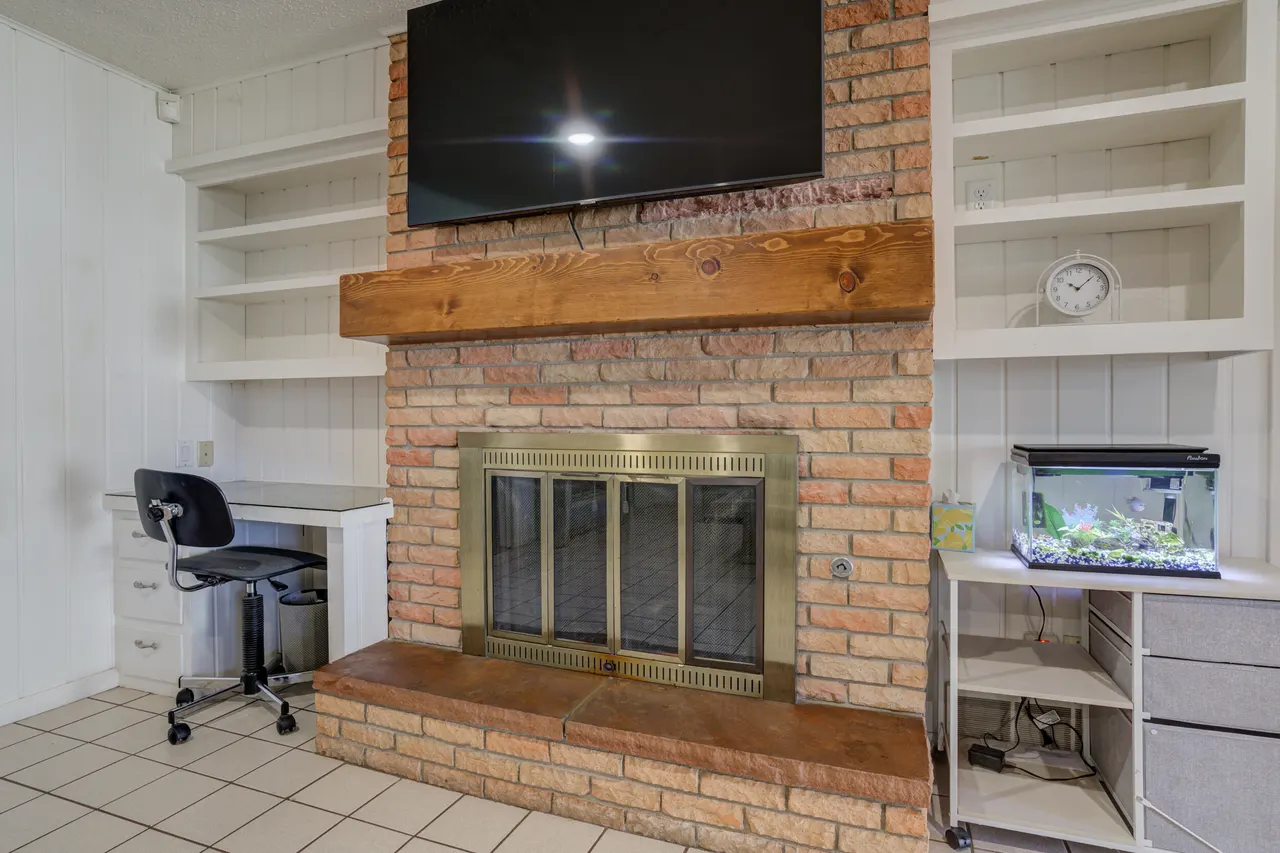 Photo 9 — 2120 53rd St, Lubbock, TX 79412