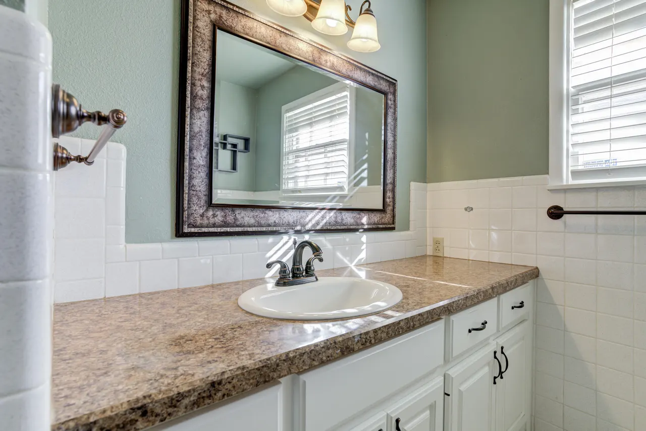 Photo 21 — 2120 53rd St, Lubbock, TX 79412