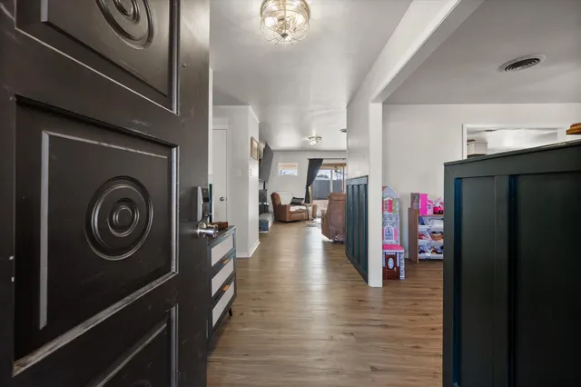 Photo 5 — 214 Willow Wood Lane, Levelland, TX 79336