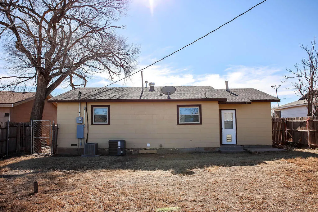Photo 18 — 532 54th Street, Lubbock, TX 79404