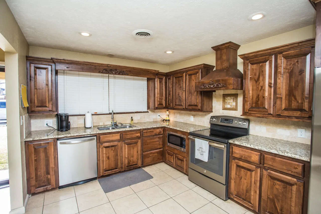 Photo 14 — 1550 W Lynn Street, Slaton, TX 79364