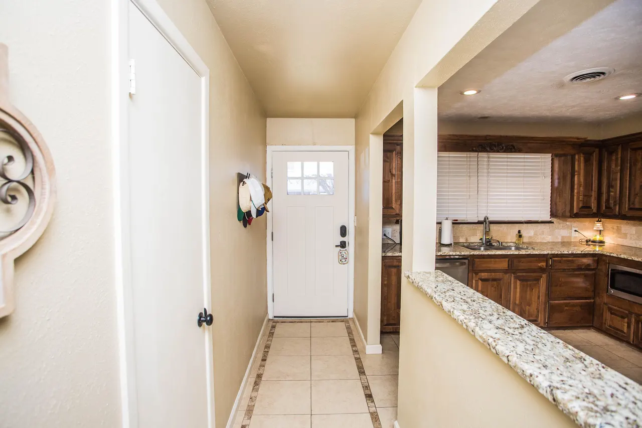 Photo 15 — 1550 W Lynn Street, Slaton, TX 79364