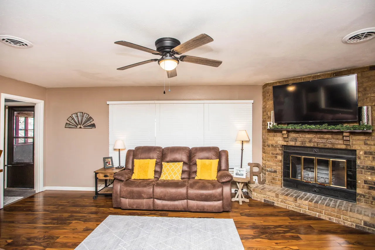 Photo 7 — 1550 W Lynn Street, Slaton, TX 79364