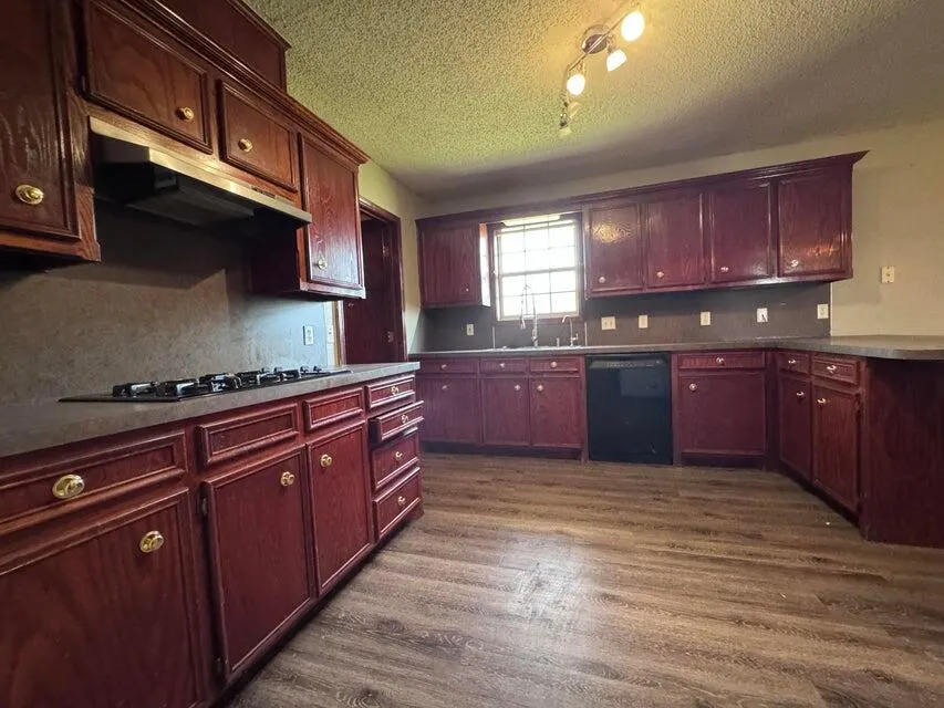 Photo 12 — 1024 W Apogee Drive, Lockney, TX 79241