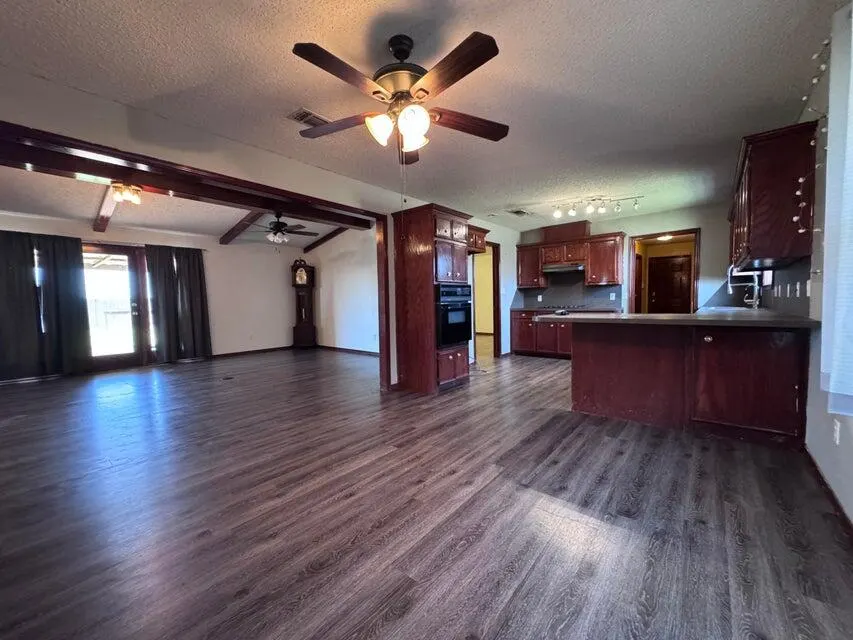 Photo 10 — 1024 W Apogee Drive, Lockney, TX 79241