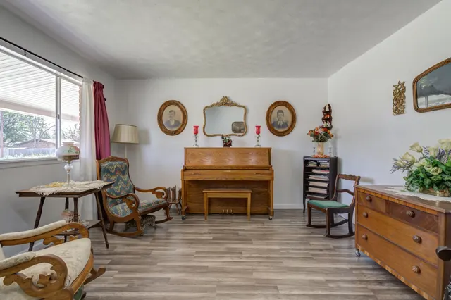 Photo 6 — 1619 Ave L, Ralls, TX 79357