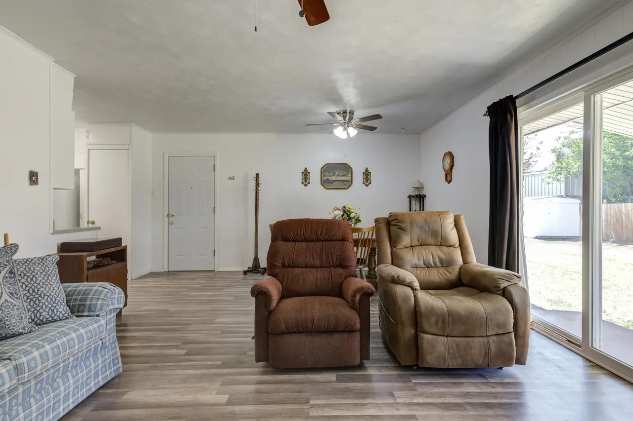 Photo 8 — 1619 Ave L, Ralls, TX 79357