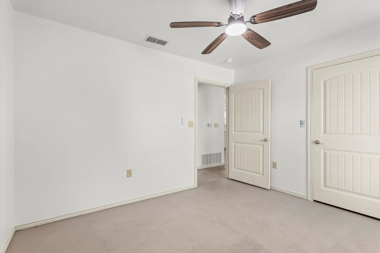 Photo 15 — 700 Avenue N, Ralls, TX 79357
