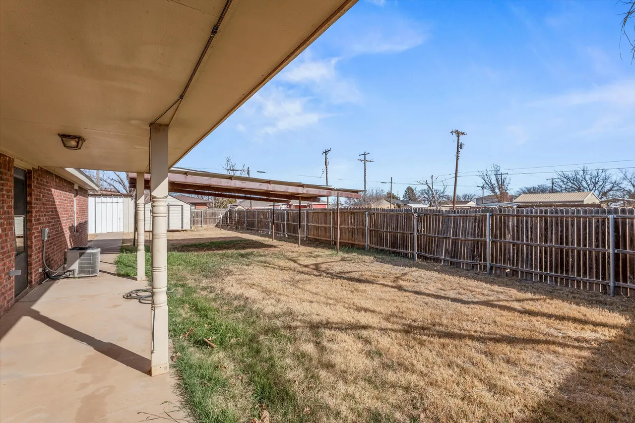 Photo 18 — 700 Avenue N, Ralls, TX 79357