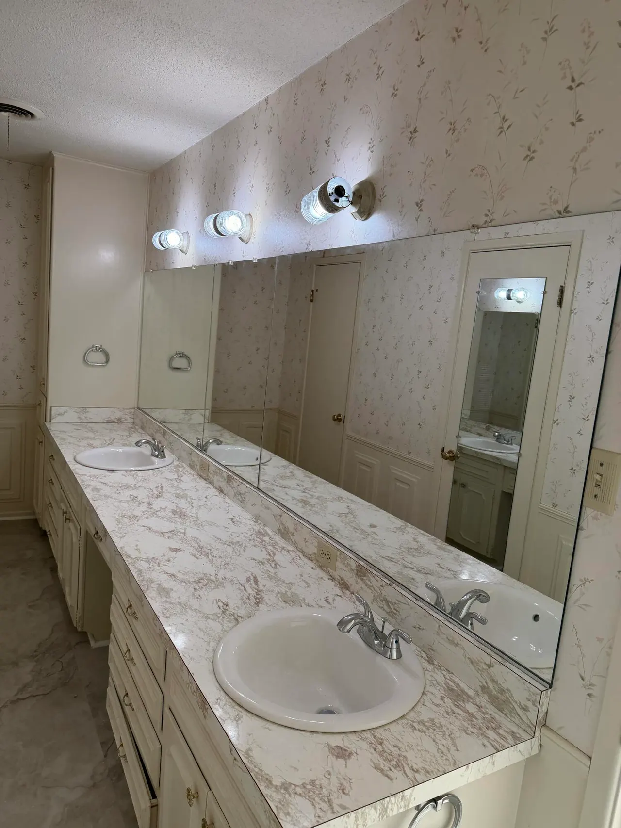Photo 8 — 67 E Canyonview Drive, Ransom Canyon, TX 79366