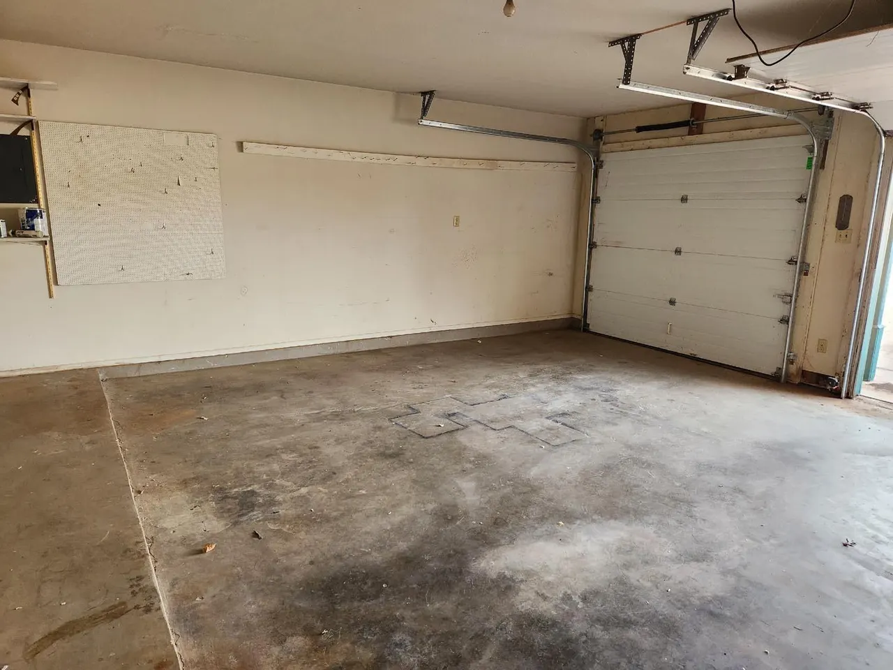 Photo 12 — 67 E Canyonview Drive, Ransom Canyon, TX 79366