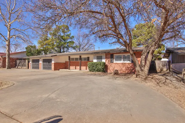 Photo 3 — 2510 58th Street, Lubbock, TX 79413