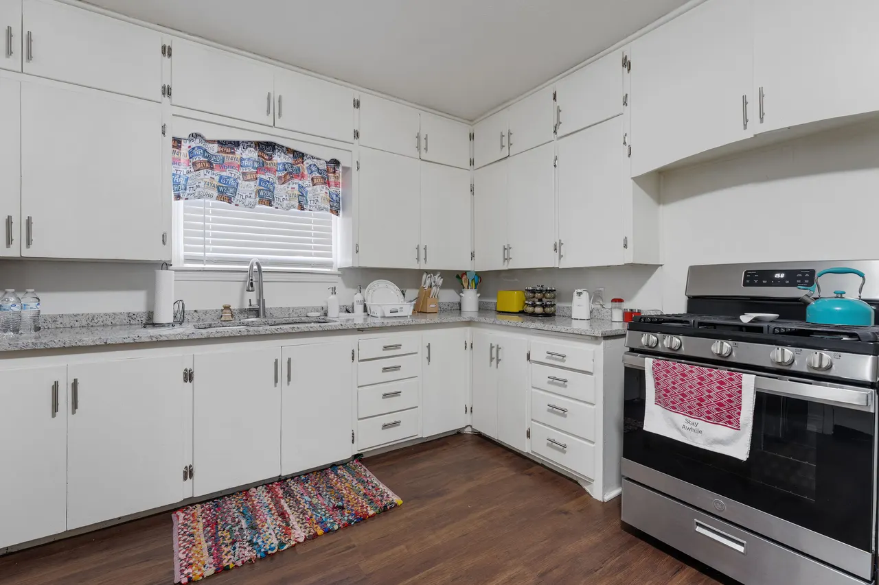 Photo 11 — 3504 25th Street, Lubbock, TX 79410