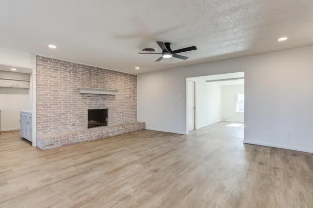 Photo 5 — 4401 55th Street, Lubbock, TX 79414