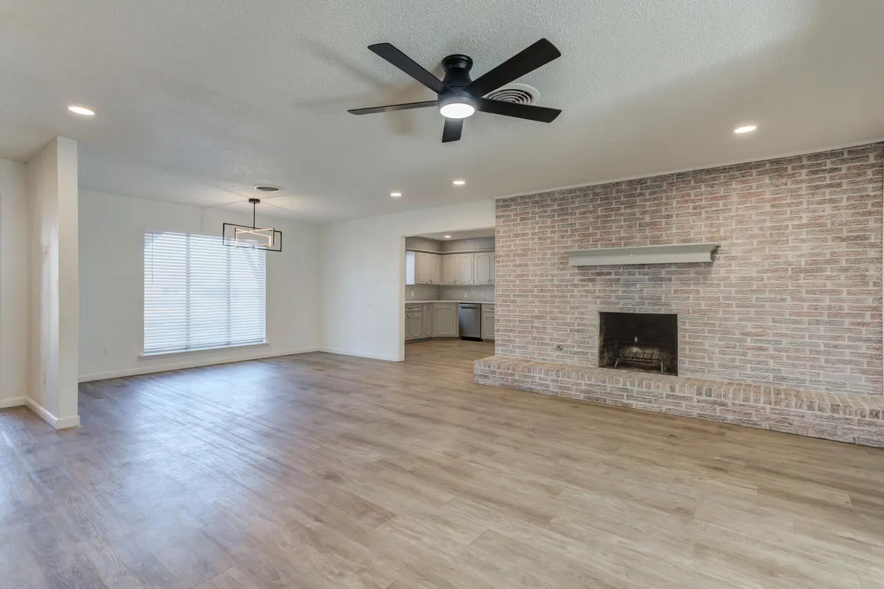 Photo 8 — 4401 55th Street, Lubbock, TX 79414