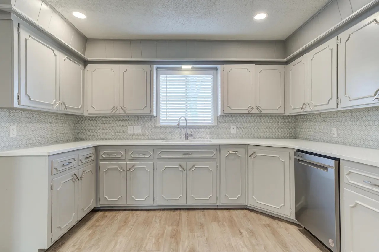 Photo 17 — 4401 55th Street, Lubbock, TX 79414
