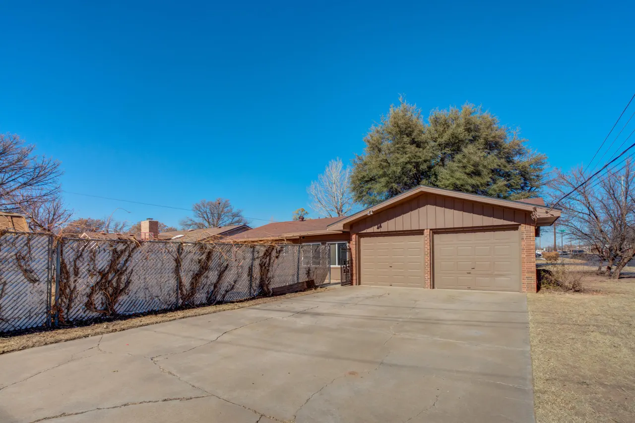 Photo 3 — 4401 55th Street, Lubbock, TX 79414