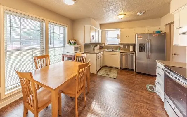 Photo 7 — 6027 13th Street, Lubbock, TX 79416