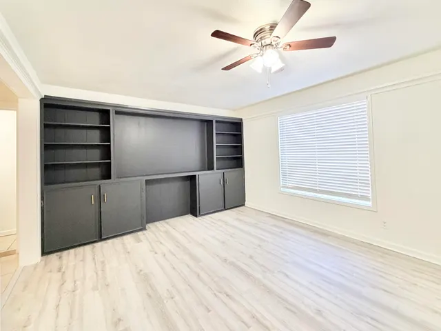 Photo 5 — 3407 30th Street, Lubbock, TX 79410