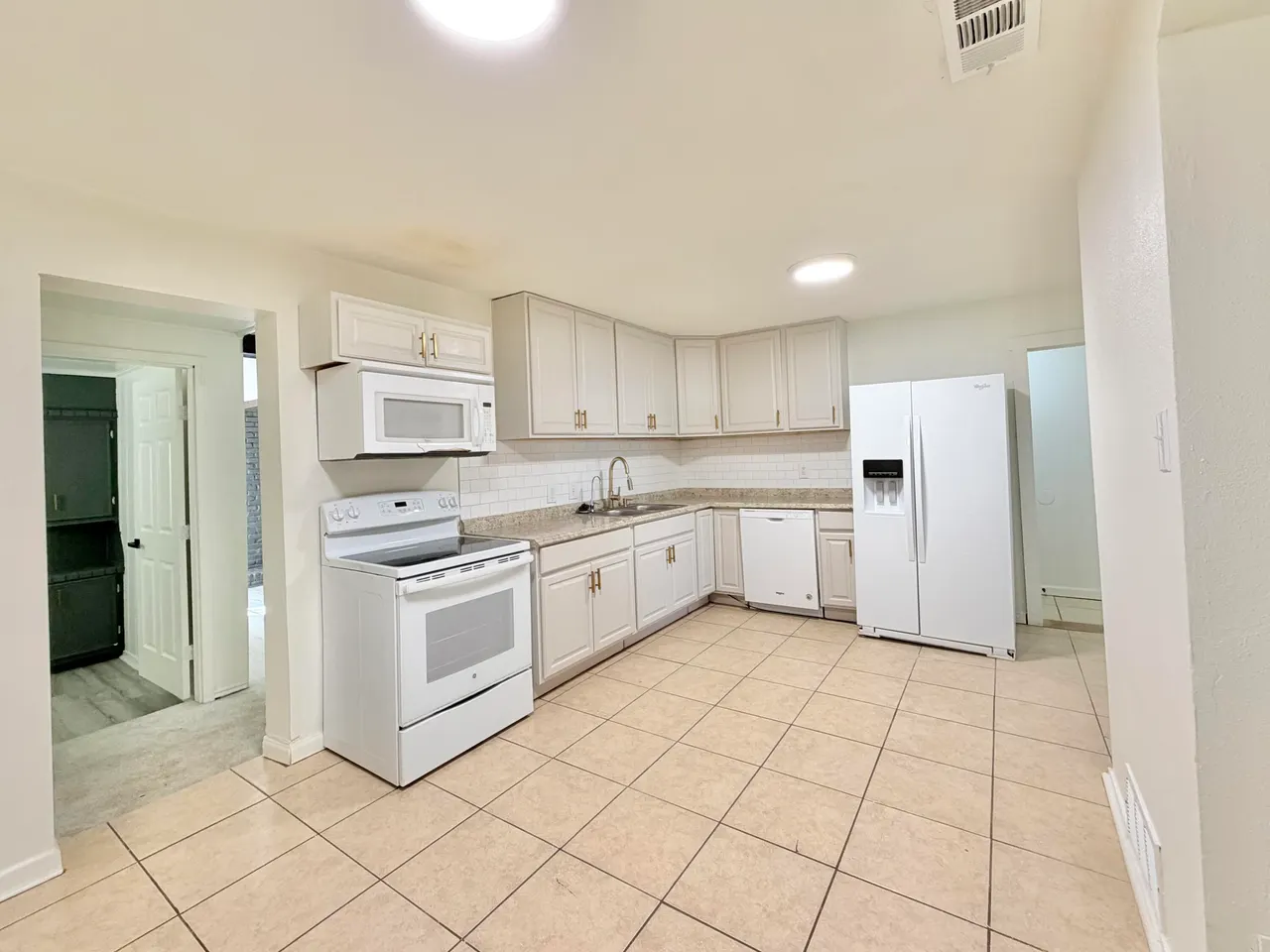 Photo 9 — 3407 30th Street, Lubbock, TX 79410
