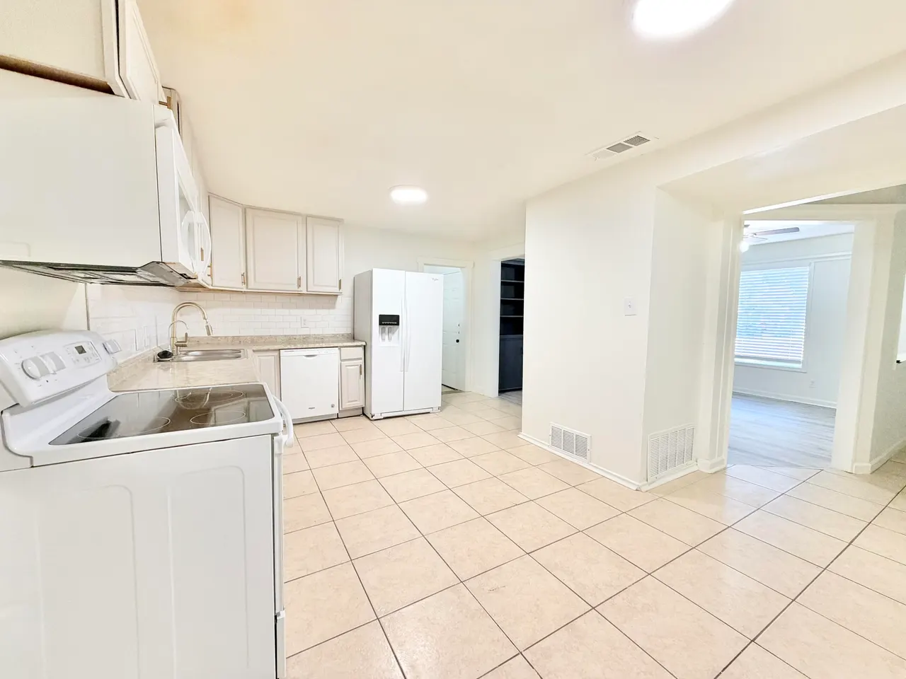 Photo 11 — 3407 30th Street, Lubbock, TX 79410