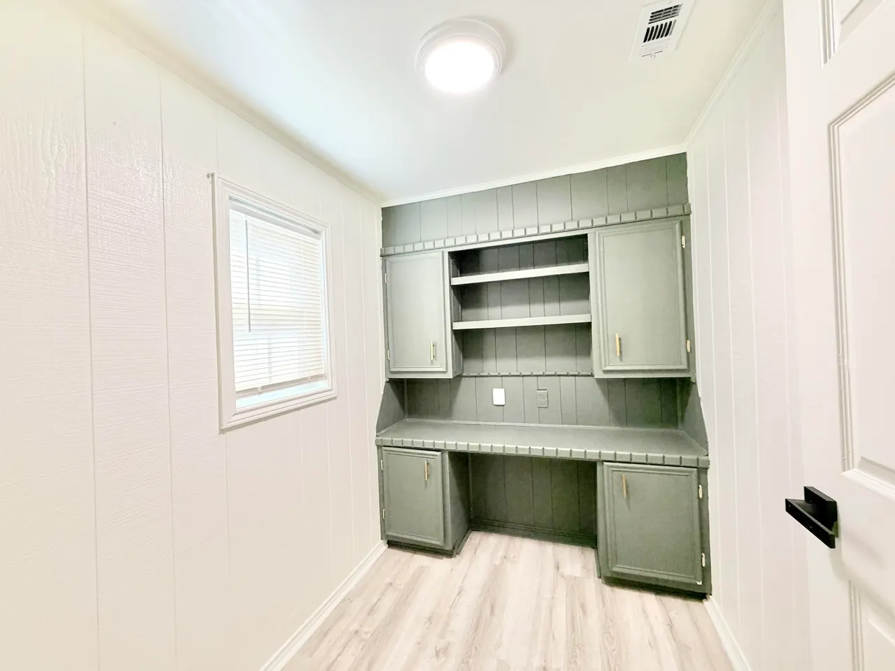 Photo 12 — 3407 30th Street, Lubbock, TX 79410