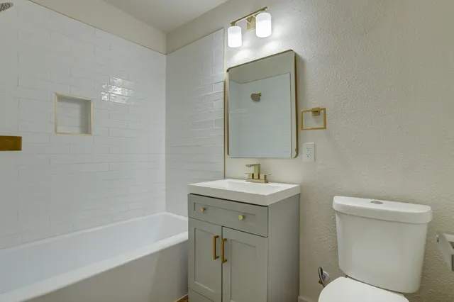 Photo 8 — 2218 58th Street, Lubbock, TX 79412