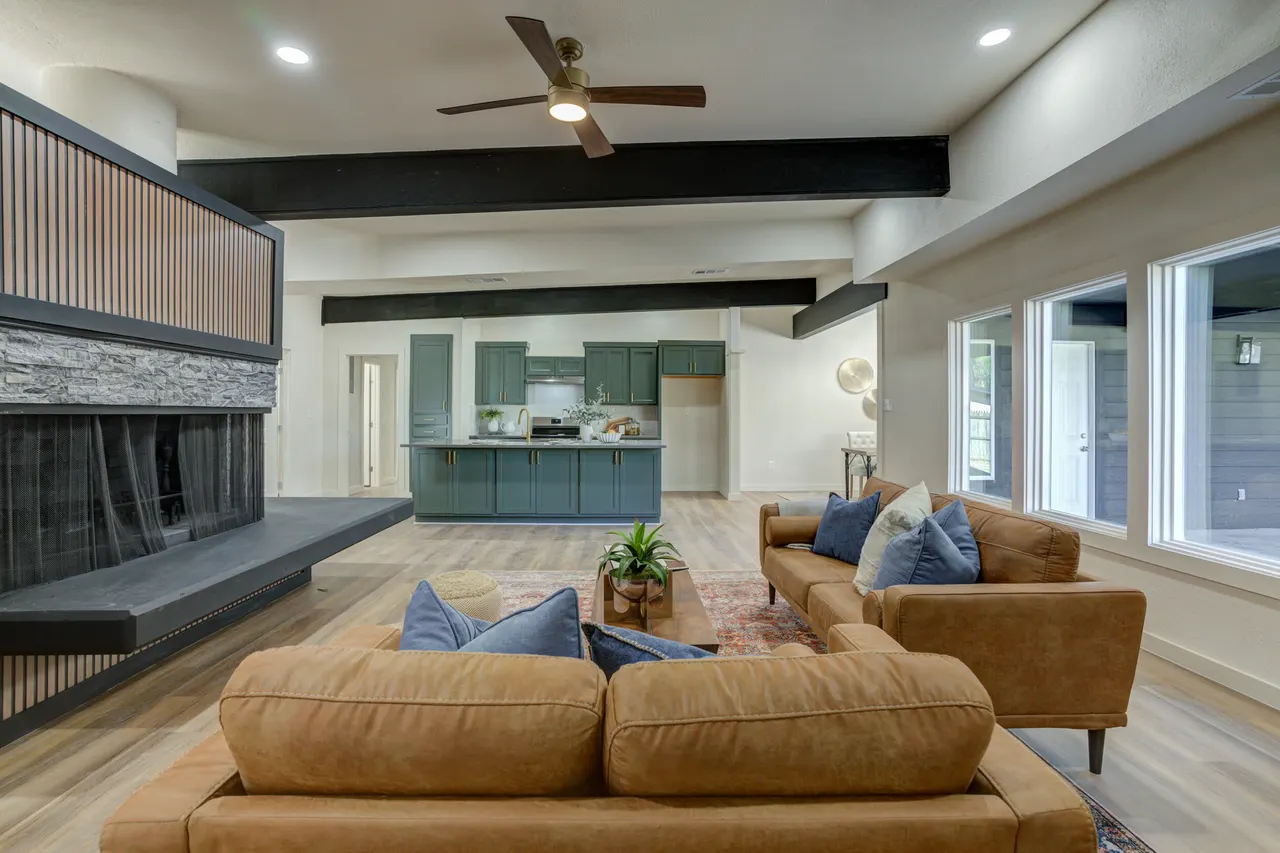 Photo 12 — 2218 58th Street, Lubbock, TX 79412